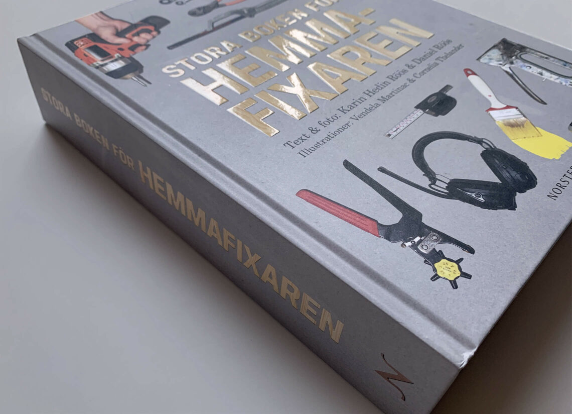Bokomslag (med rygg) till "Stora boken för hemmafixaren"